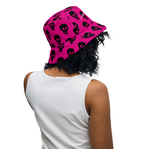 Pink! black skulls w/ turtle and luck Reversible bucket hat