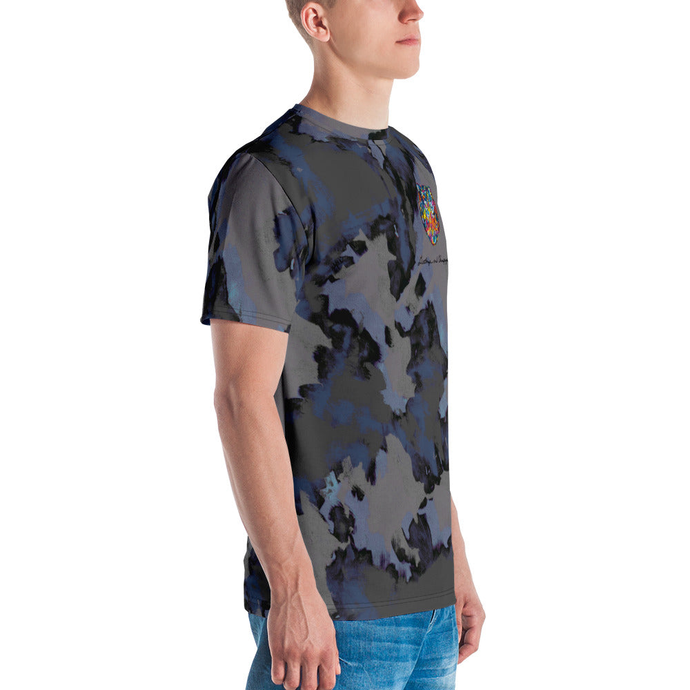 6 eyed rainbow tiger on painted grey Men's t-shirt